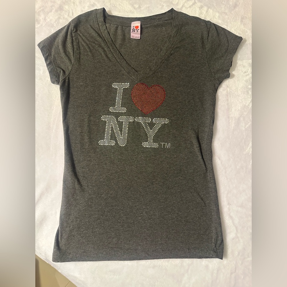 I love New York rhinestone fitted T shirt. EUC